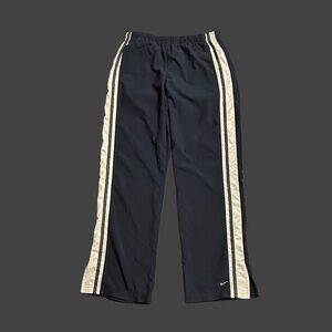 Vintage Nike Men’s Navy Blue Track Pants